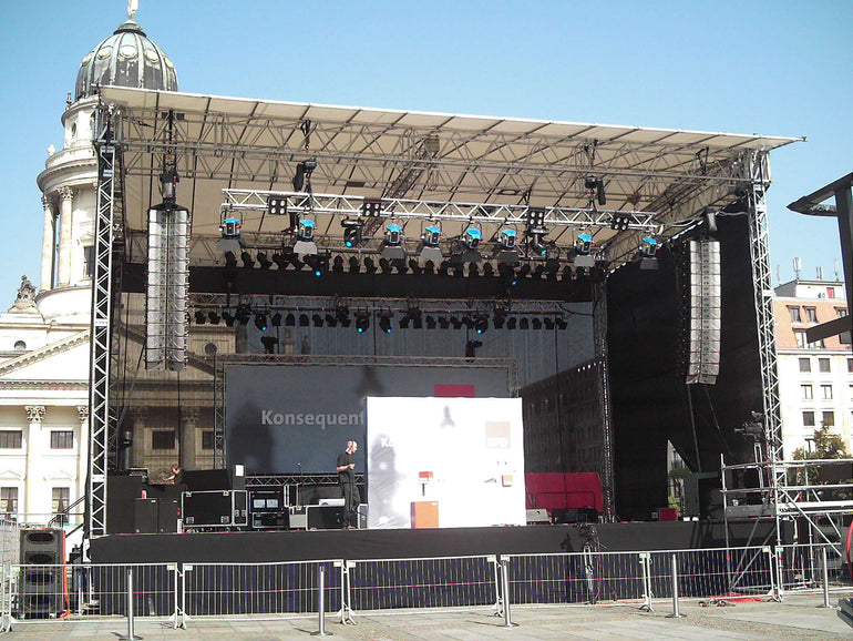 Outdoor Stage Gauze