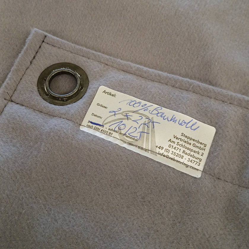 Akustikvorhang M600 - 31% Dämpfung, mit Ösen |  10 Farben