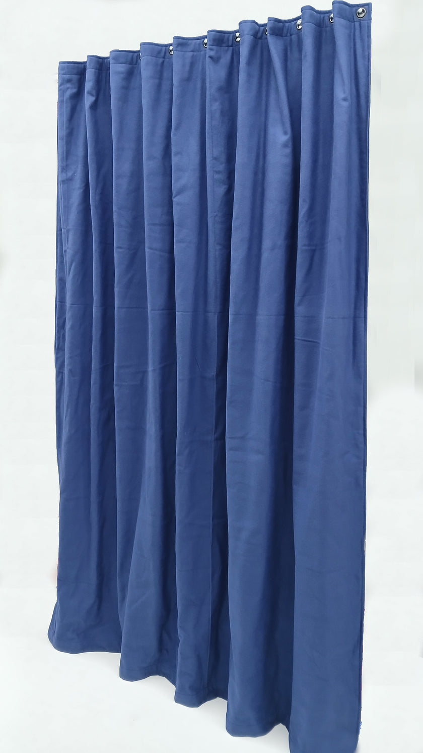 Akustiikkaverho M900 - 58 % äänenvaimennus, silmukoilla | 10 väriä