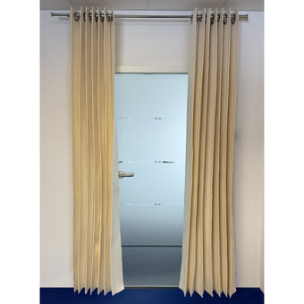 Felt curtain - pleated
